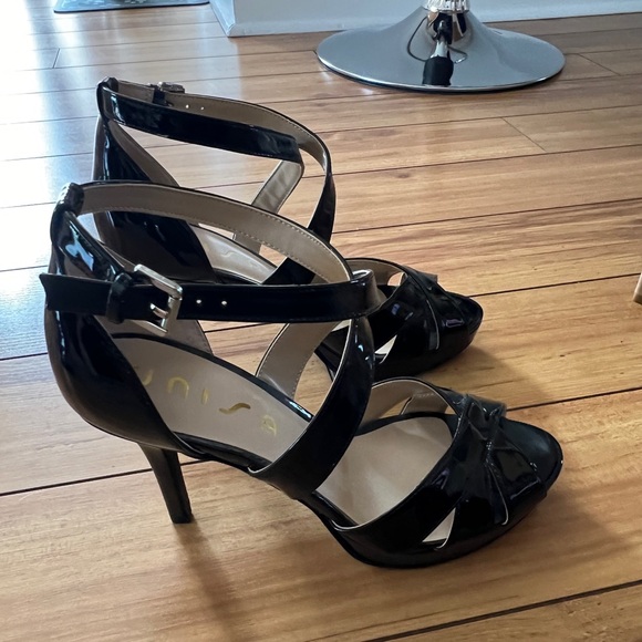 NWOT 🖤 black sandal heels (unisa brand) - Picture 2 of 4